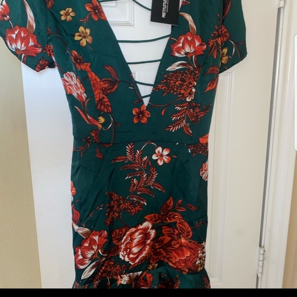 Floral dress - Picture 3 of 4